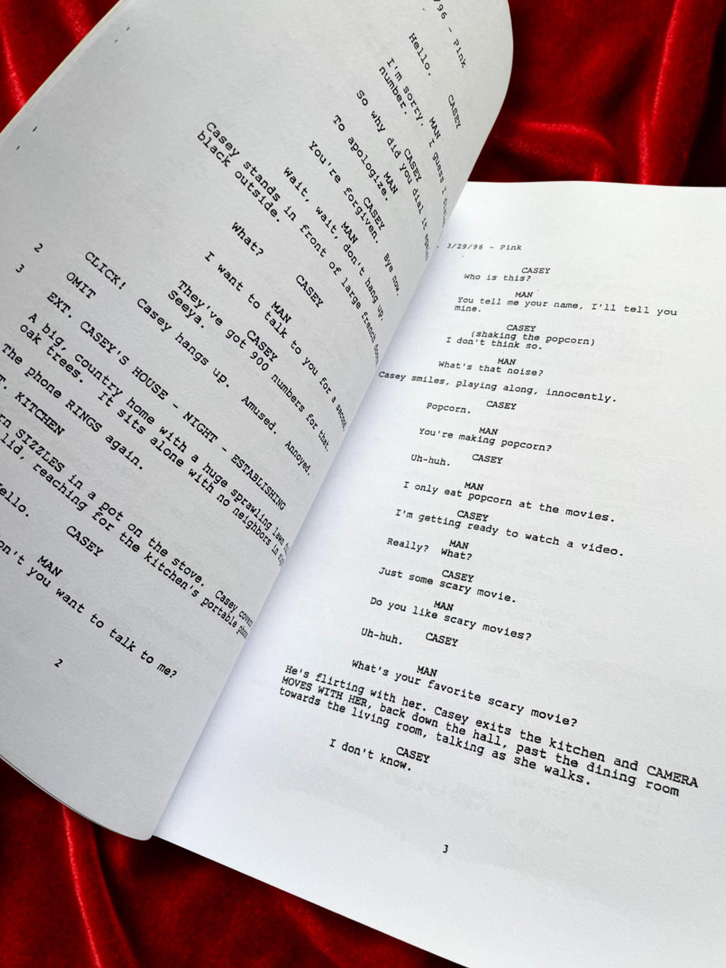 SCREAM Signed Movie Script, Full Screenplay Reproduction + Cast Autographs