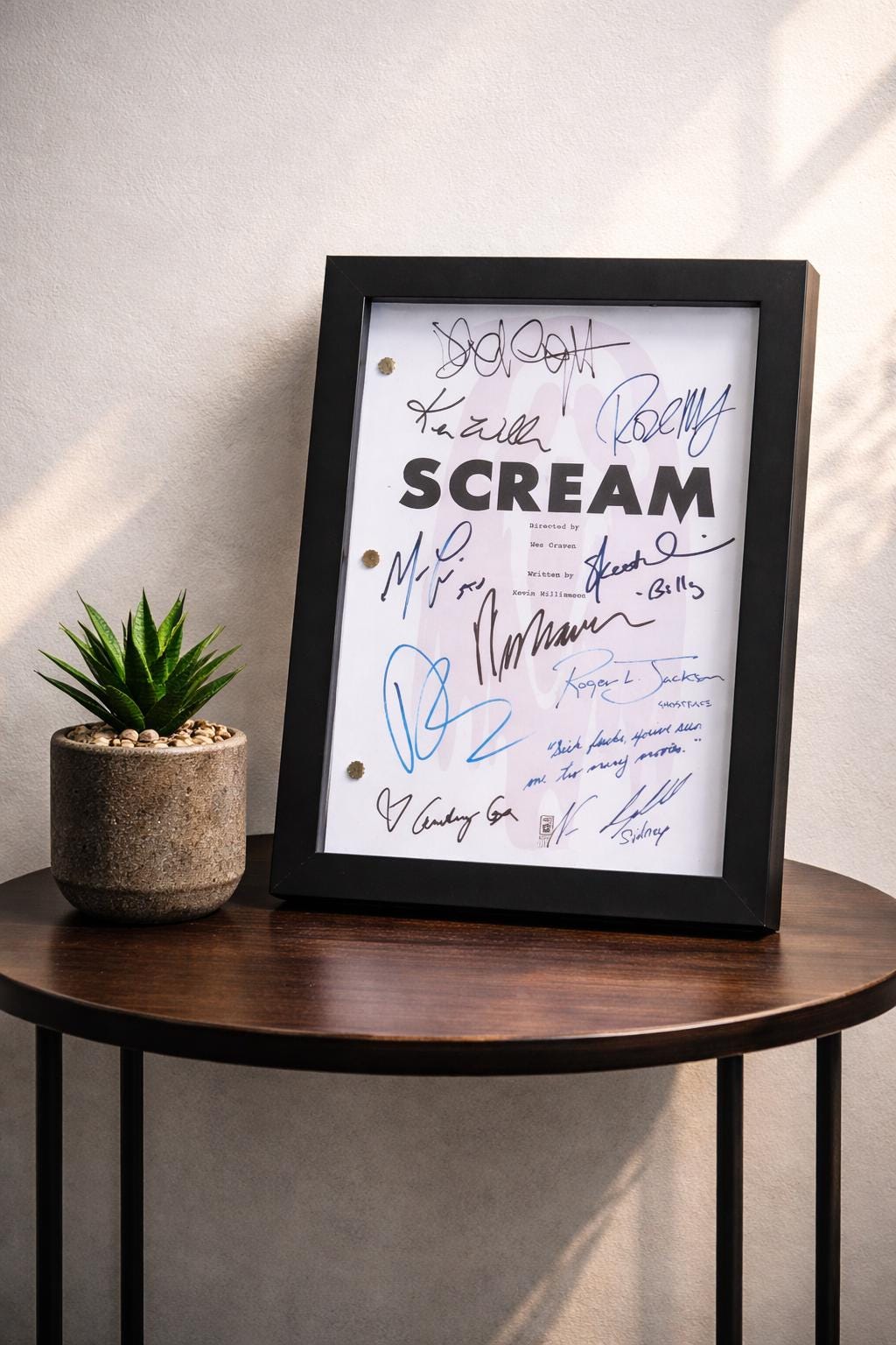 SCREAM, Signed Movie Script, Full Screenplay Reproduction + Cast Autographs, Scream Merch