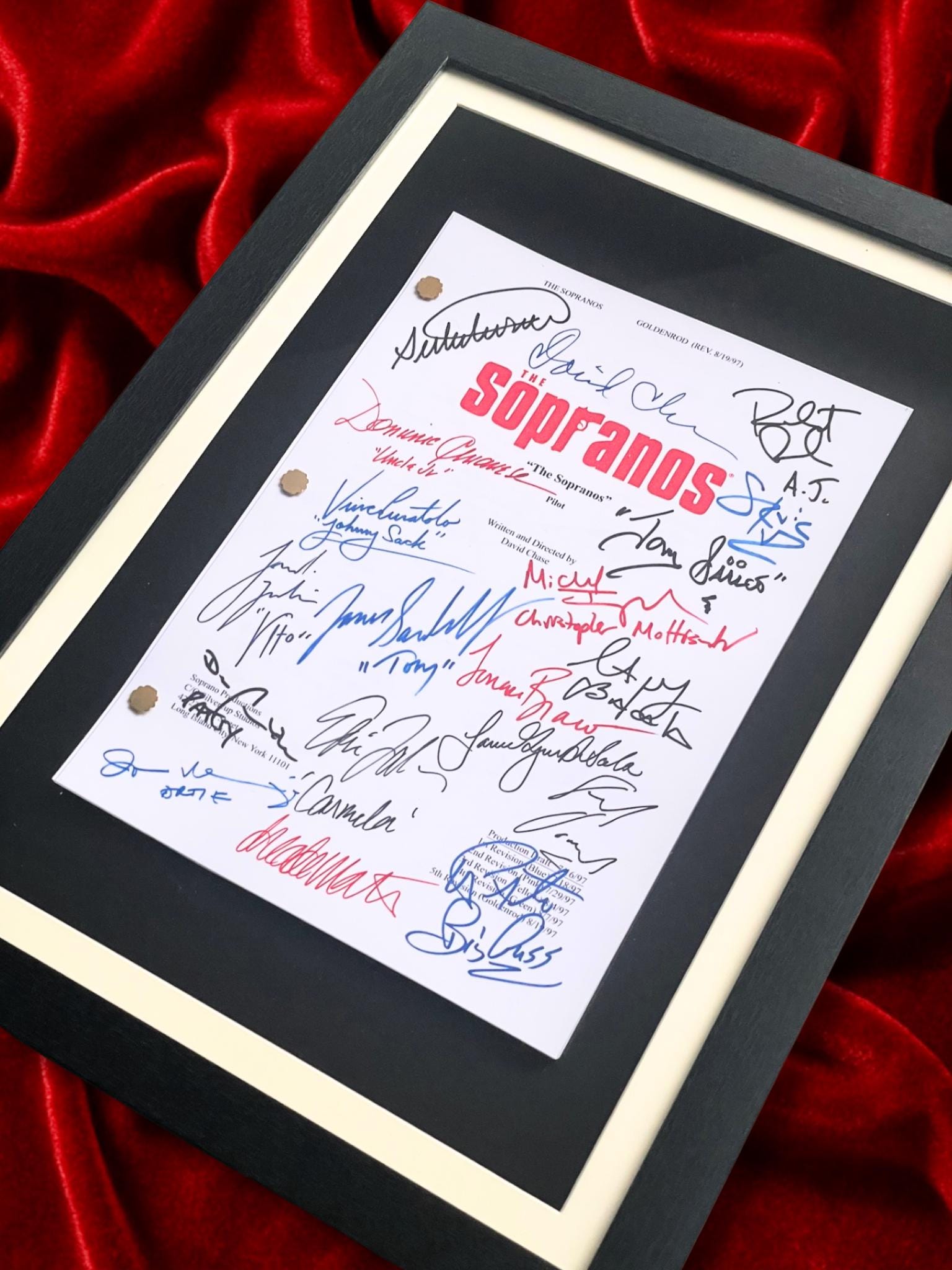 The Sopranos Signed TV Pilot Script, Full Screenplay Framed Reproduction + Cast Autographs, Movie Props