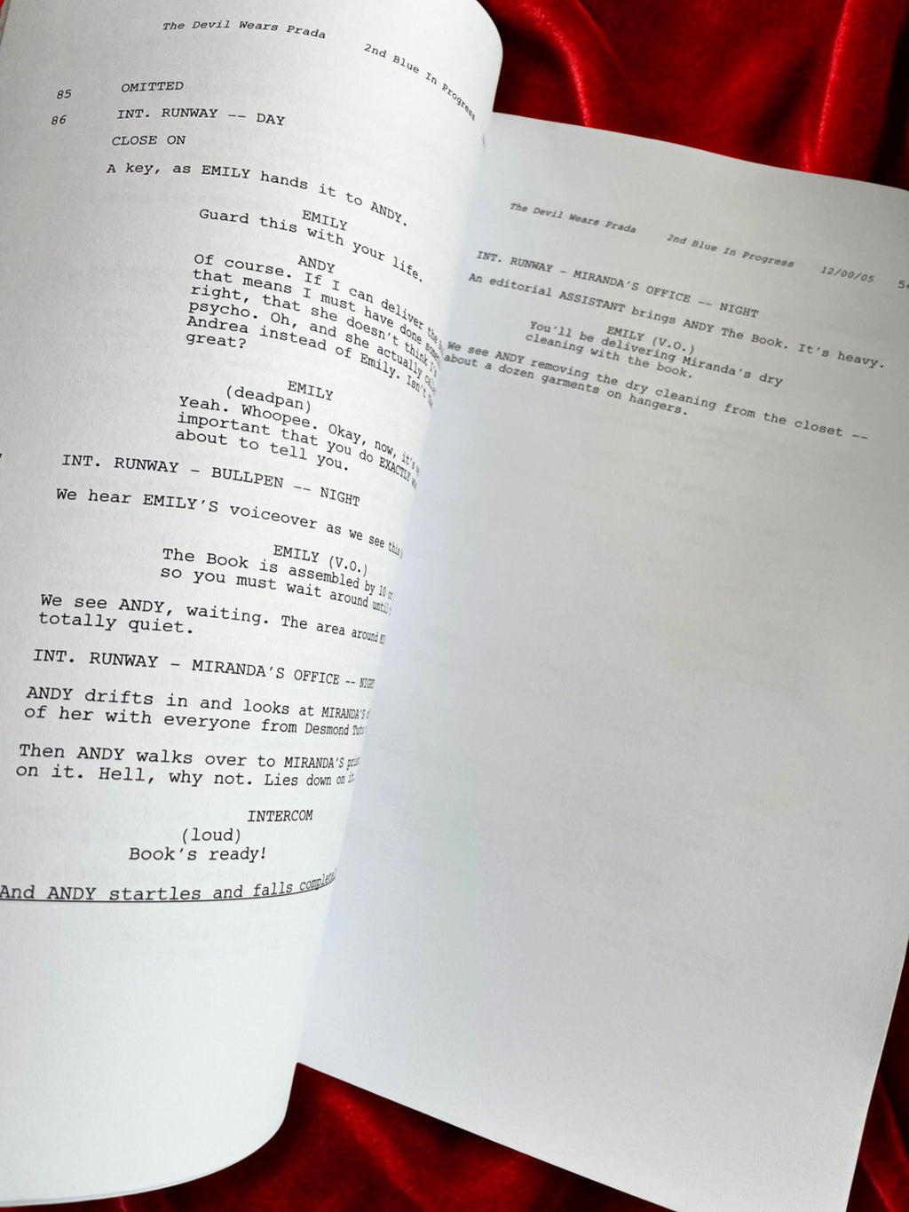Devil Wears Prada Signed Movie Script, Full Screenplay Framed Reproduction + Cast Autographs