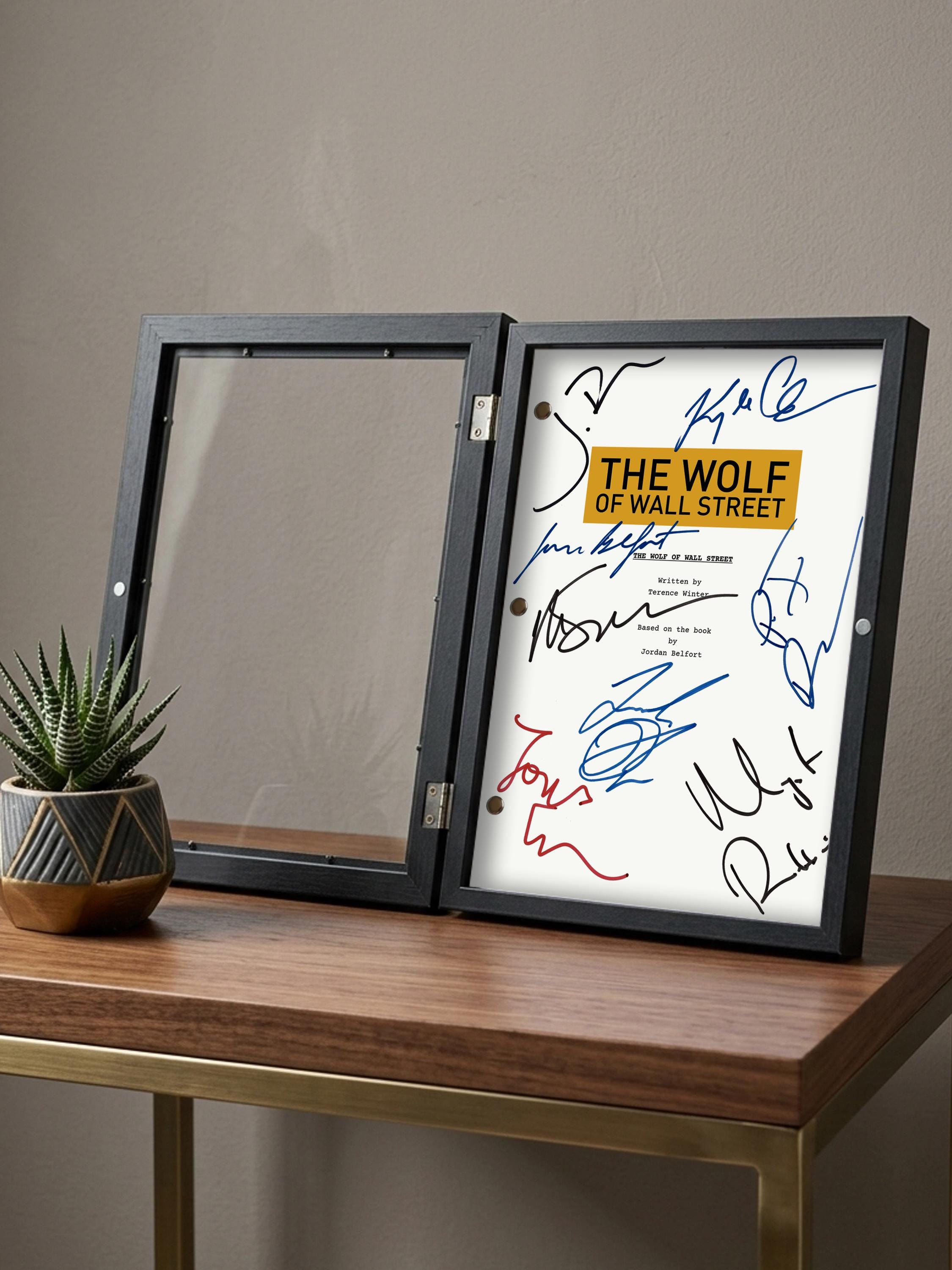 The Wolf Of Wall Street, Signed Movie Script & Cast Autographs Reproduction Full Screenplay
