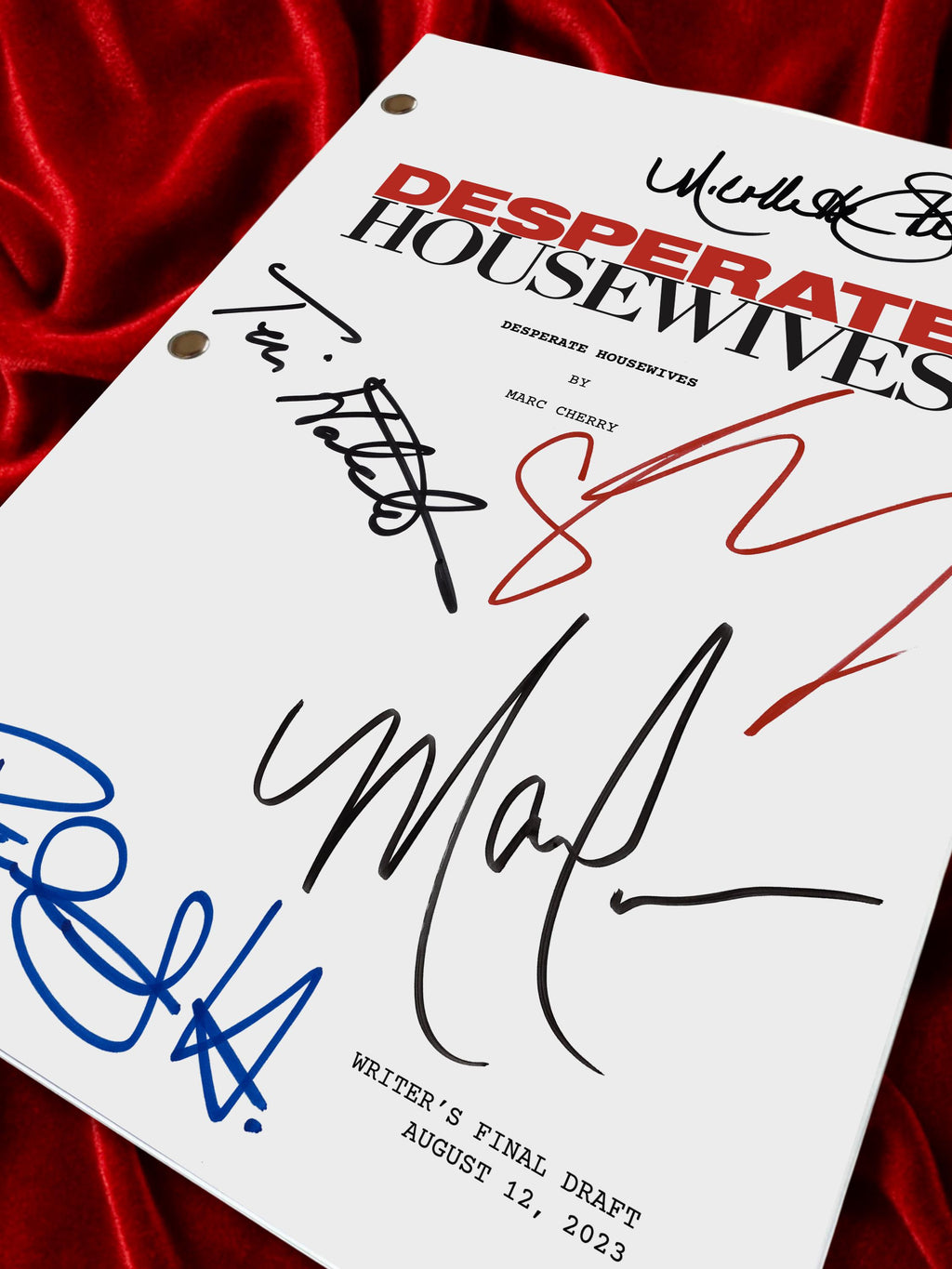 Desperate Housewives, Signed Movie Script, Full Screenplay Reproduction + Cast Autographs
