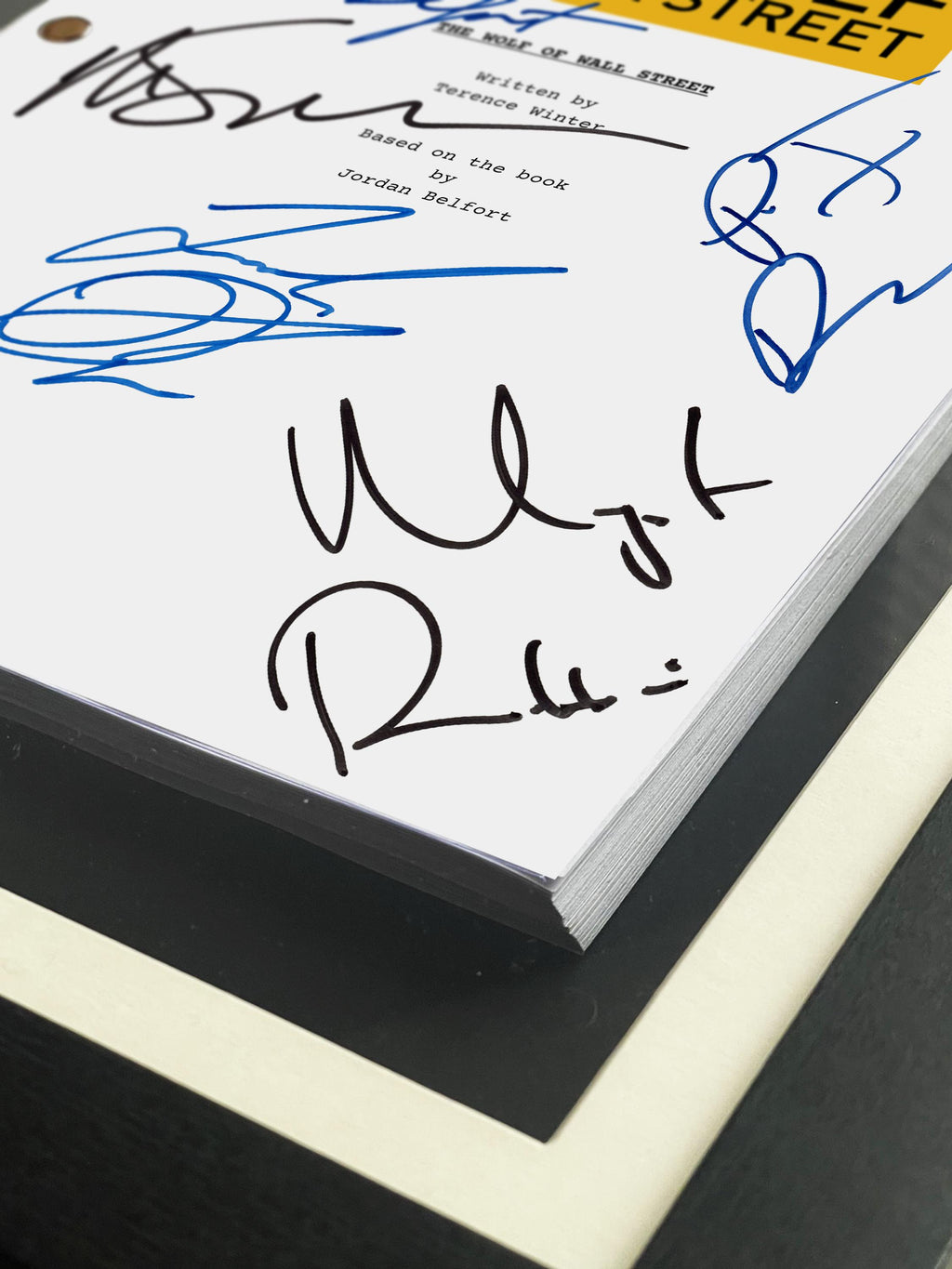The Wolf Of Wall Street, Signed Movie Script & Cast Autographs Reproduction Full Screenplay
